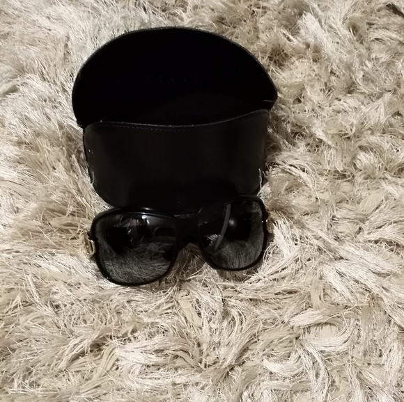 GUCCI SUNGLASSES - Picture 4 of 4